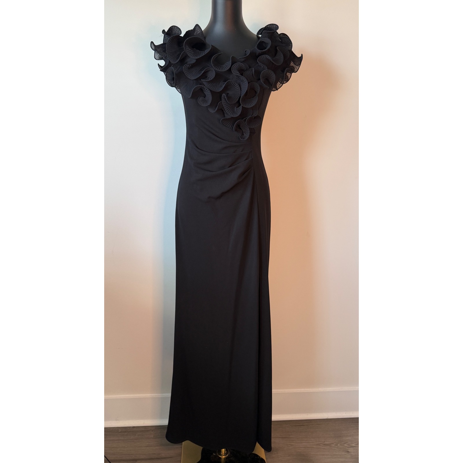 Xscape Womens 6 Black Pleated Ruffle Neck Gown Ruched Maxi Dress Formal Slit